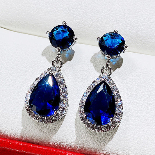 Charming Earring for Any Occasion