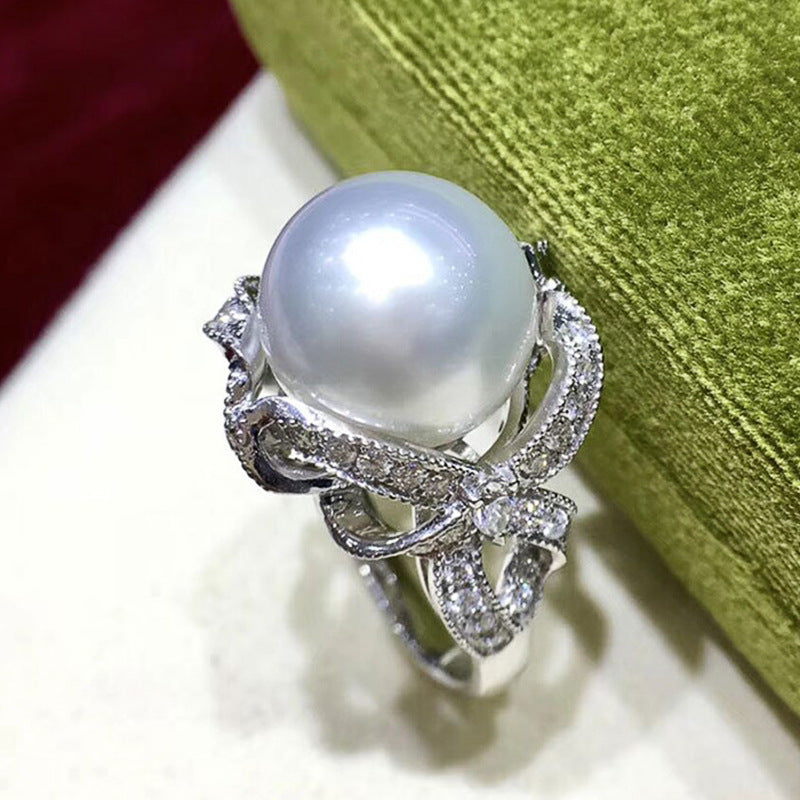 Classic Pearl Ring with Timeless Appeal