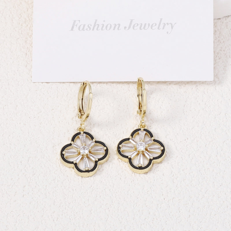 Elegant Earring for Every Occasion