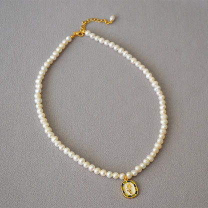 Vintage Handmade Pearl Necklace