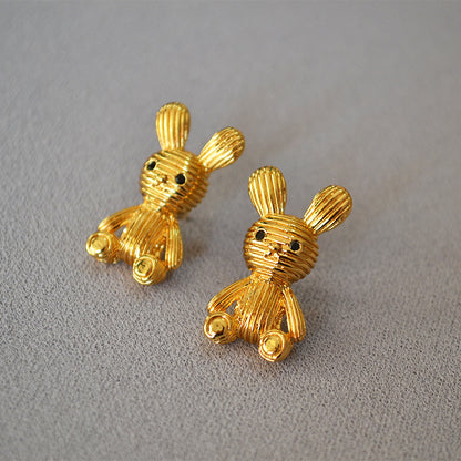 Elegant Gold Earring for Every Occasion