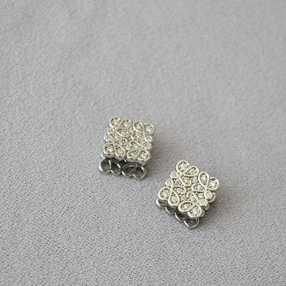 Stunning Gold Earring for Daily Wear
