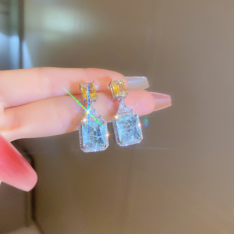 Romantic Earring for Special Moments