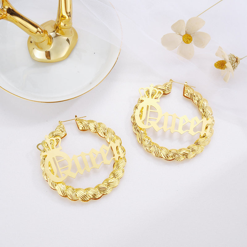 Charming Gold Earring for Any Occasion
