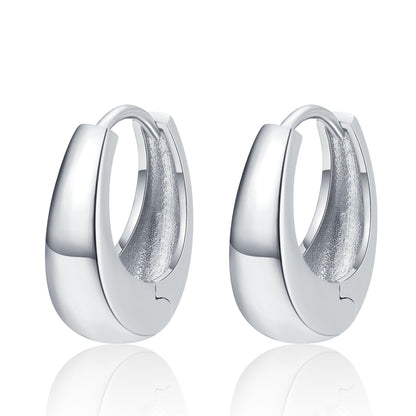 Classic Gold Earring with Timeless Appeal