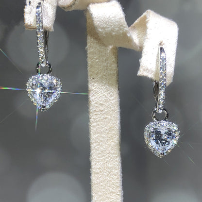 Charming Earring for Any Occasion