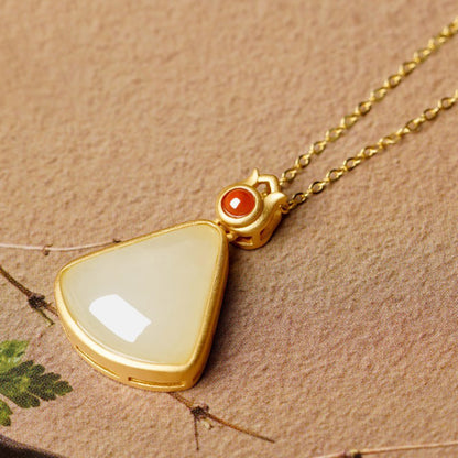 Charming Gold Necklace for Any Occasion