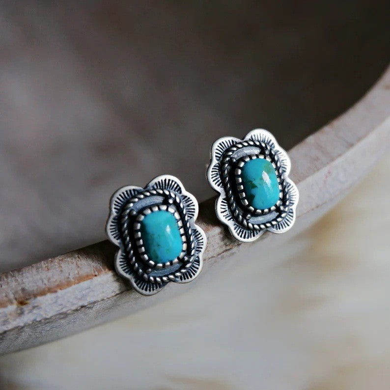 Stunning Silver Earring for Daily Wear