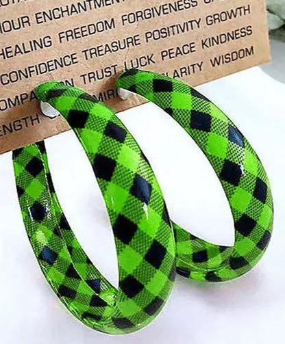 Charming Earring for Any Occasion