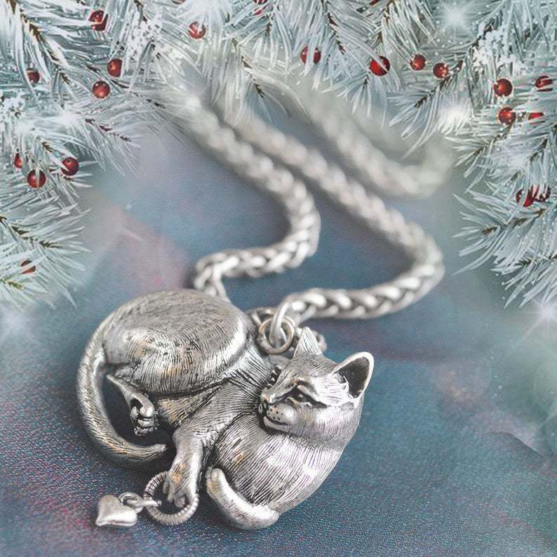 Classic Necklace with Timeless Appeal