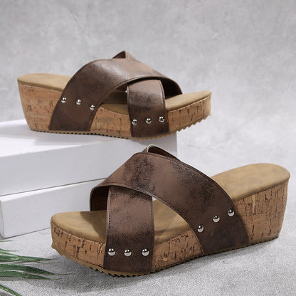 Graceful Orthopedic Sandals for Modern Look