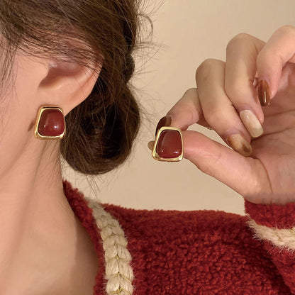 Elegant Earring for Every Occasion