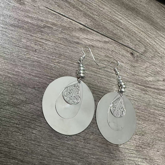 Charming Earring for Any Occasion