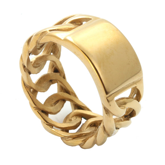 Classic Gold Ring with Timeless Appeal