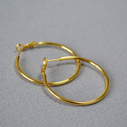 Elegant Silver Earring for Every Occasion