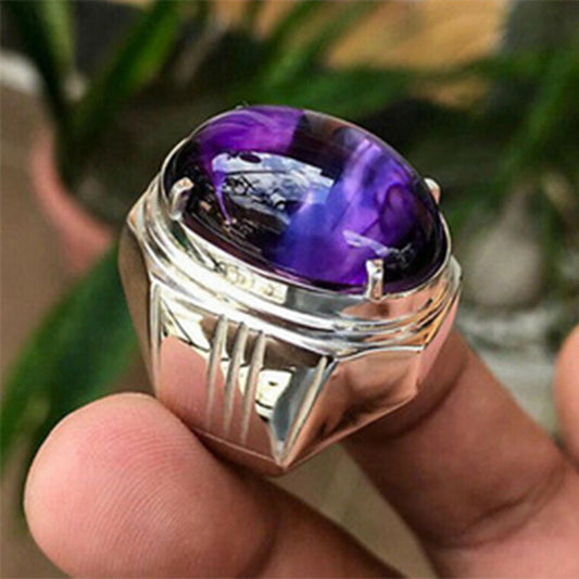 Classic Silver Ring with Timeless Appeal