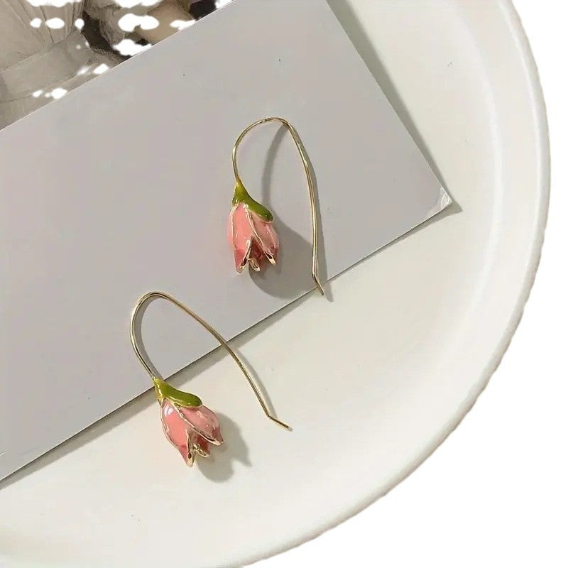 Charming Earring for Any Occasion