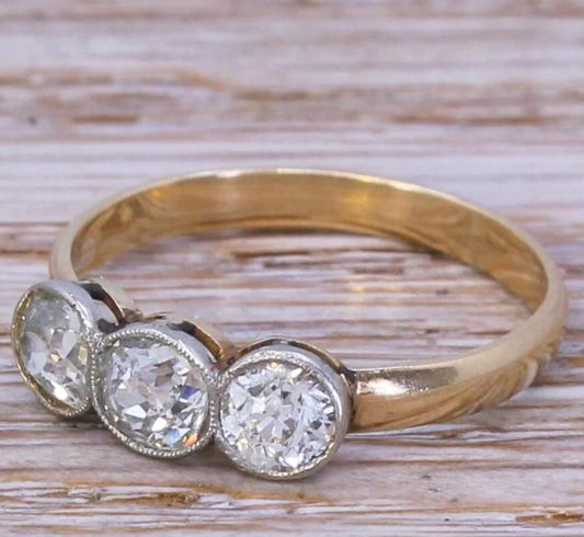 Stunning Gold Ring for Daily Wear