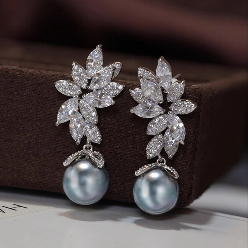 Stunning Pearl Earring for Daily Wear