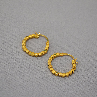 Charming Gold Earring for Any Occasion