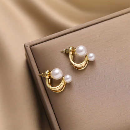 Charming Pearl Earring for Any Occasion
