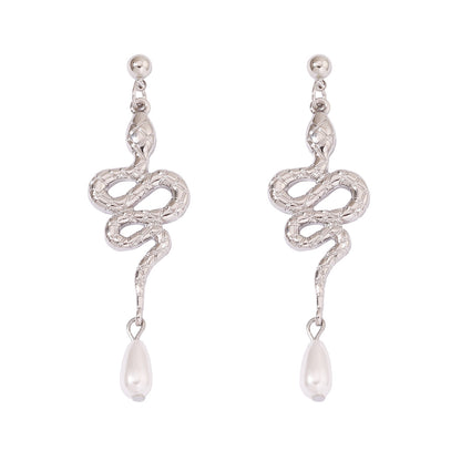 Stunning Pearl Earring for Daily Wear