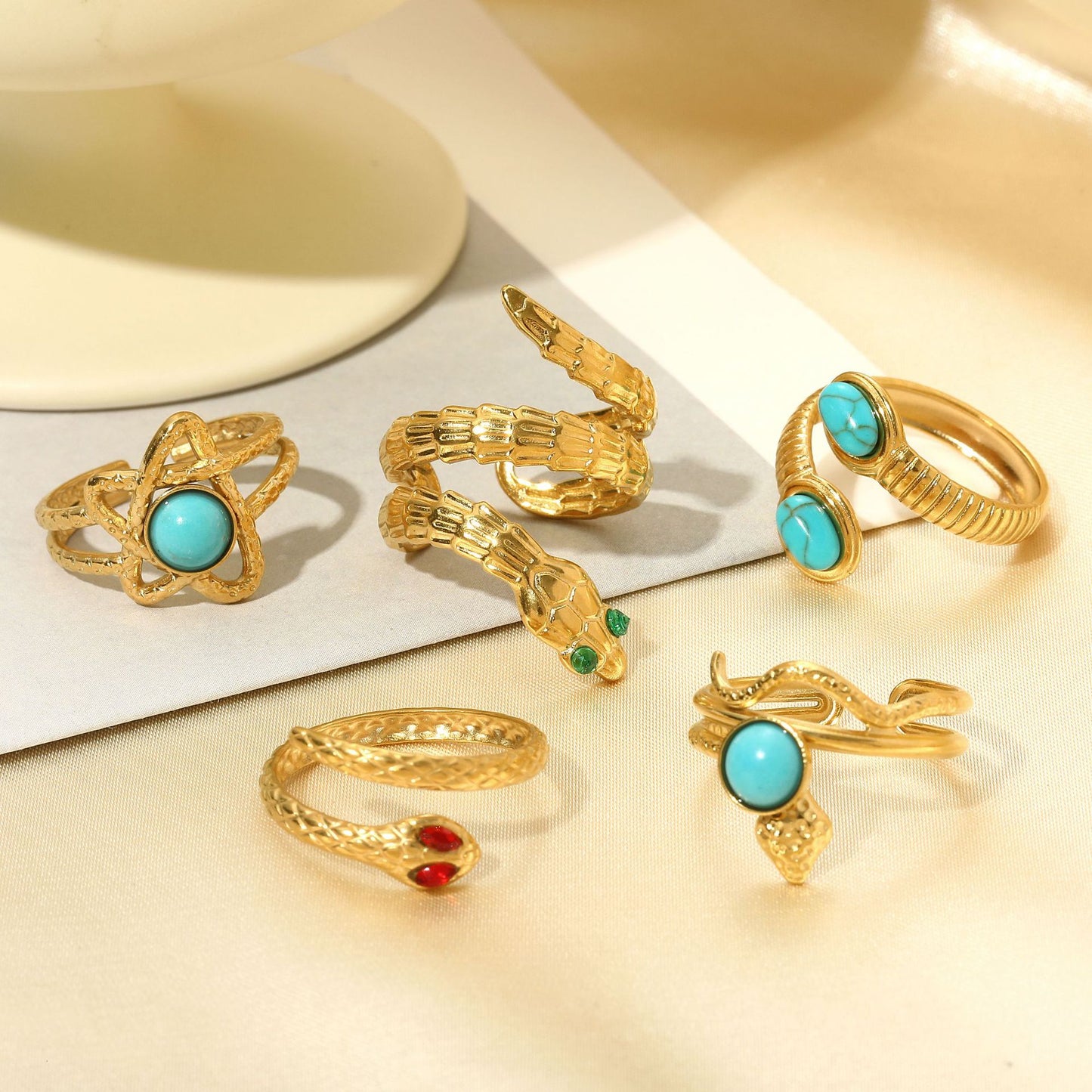 Romantic Gold Ring for Special Moments