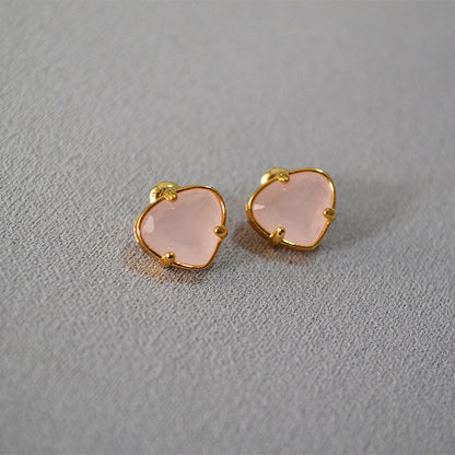 Romantic Gold Earring for Special Moments