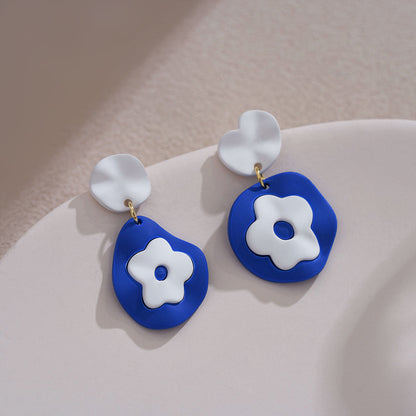 Classic Earring with Timeless Appeal
