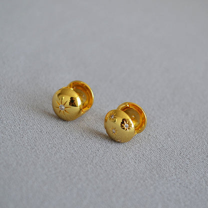 Stunning Gold Earring for Daily Wear