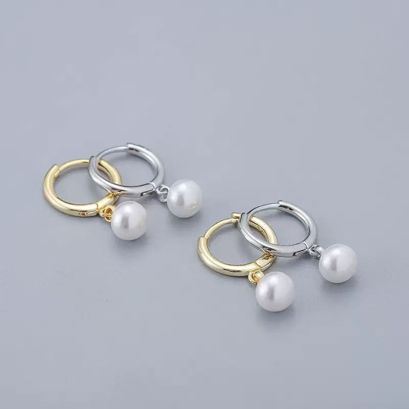 Classic Pearl Earring with Timeless Appeal