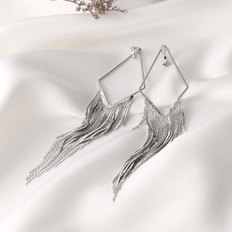 Classic Earring with Timeless Appeal