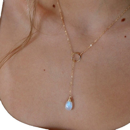 Beautiful Pearl Necklace with Unique Style