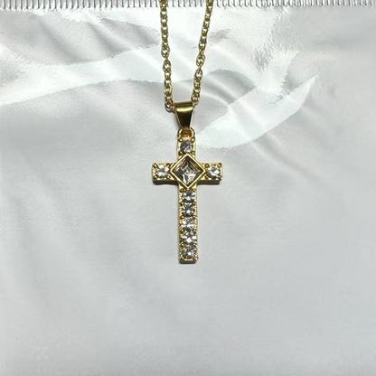 Stunning Necklace for Daily Wear