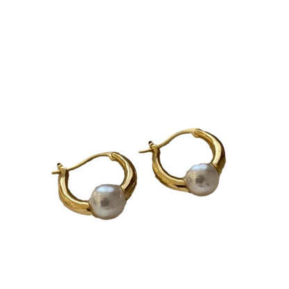 Stunning Gold Earring for Daily Wear