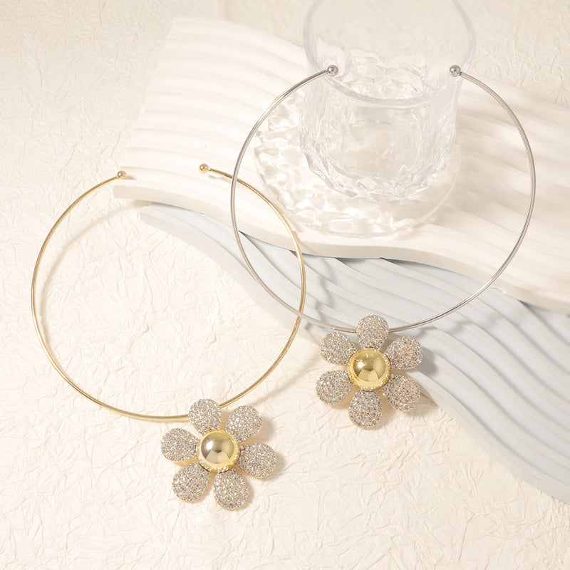 Classic Pendant with Timeless Appeal