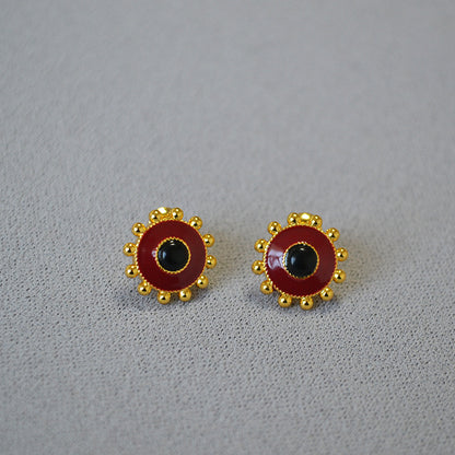 Beautiful Gold Earring with Unique Style