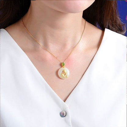 Charming Silver Pendant for Any Occasion