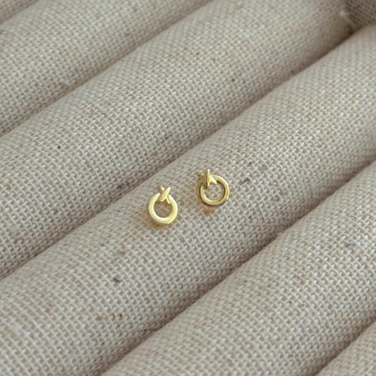 Delicate Artisan Gold Earring