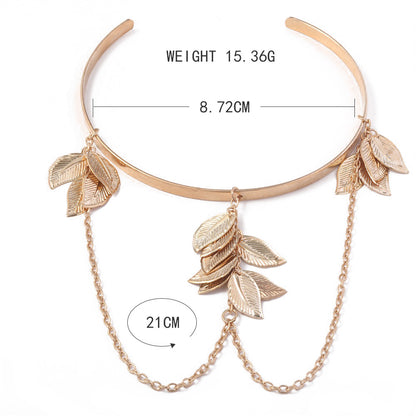 Classic Gold Bracelet with Timeless Appeal