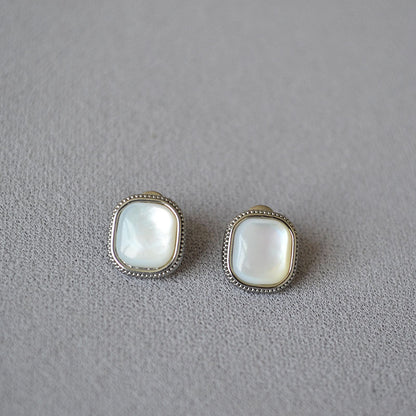 Beautiful Silver Earring with Unique Style