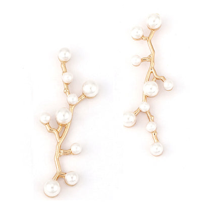 Classic Pearl Earring with Timeless Appeal