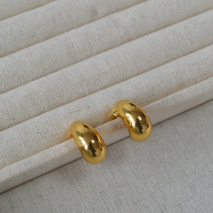 Delicate Artisan Gold Earring