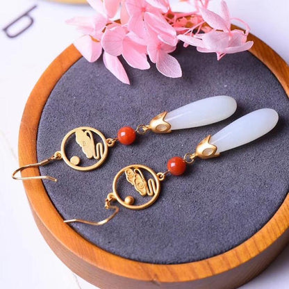 Romantic Gold Earring for Special Moments