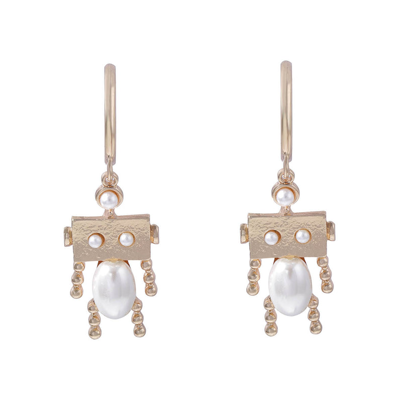 Stunning Pearl Earring for Daily Wear