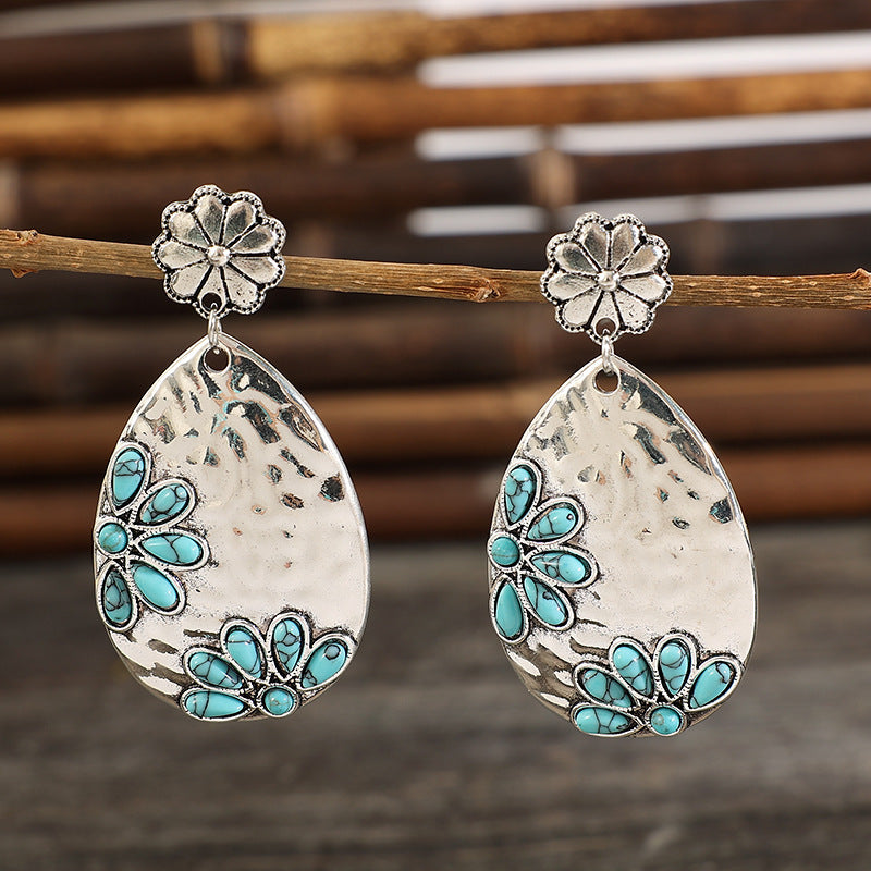 Charming Earring for Any Occasion