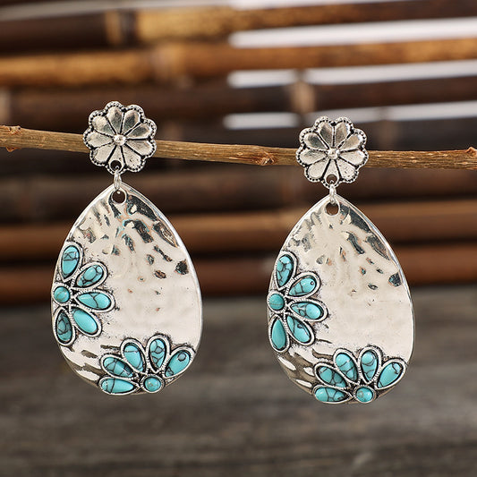 Charming Earring for Any Occasion