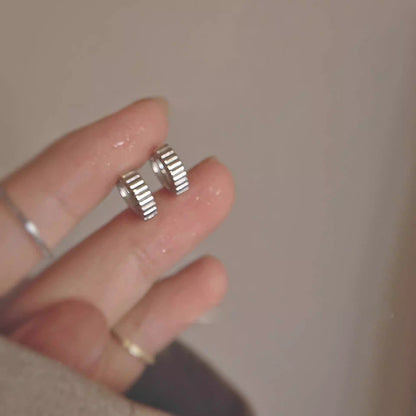 Elegant Gold Earring for Every Occasion