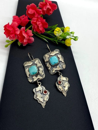 Romantic Silver Earring for Special Moments