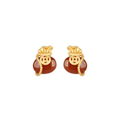 Romantic Gold Earring for Special Moments